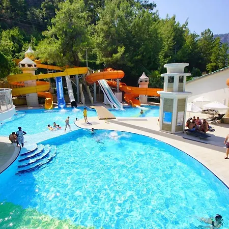 ホテル Turunc Resort Hotel